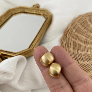 Matte press cup studs