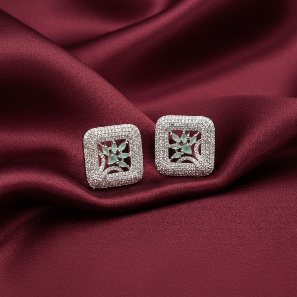 Amata Earrings Studs Hops